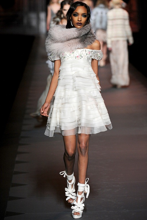 wearable-trends-christian-dior-ready-to-wear-fall-2011-paris-fashion-week